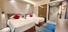 Wharney Guang Dong Hotel