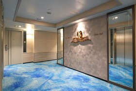 Wharney Guang Dong Hotel