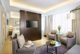Wharney Guang Dong Hotel