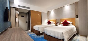 Wharney Guang Dong Hotel