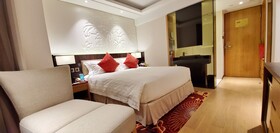 Wharney Guang Dong Hotel