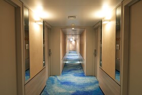Wharney Guang Dong Hotel