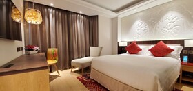 Wharney Guang Dong Hotel