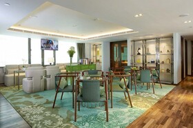 Wharney Guang Dong Hotel
