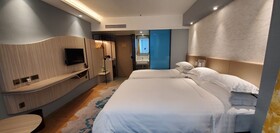 Wharney Guang Dong Hotel
