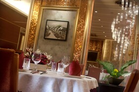 Wharney Guang Dong Hotel