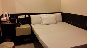 Apple Hostel