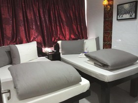 Canada Hotel