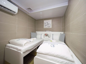 Happy Bee Hostel