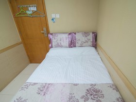 Me Easy Hostel