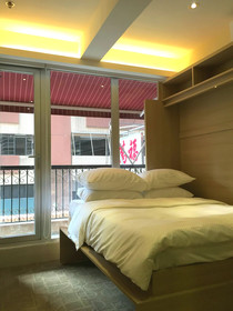 Mini 18 Hong Kong