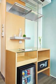 Minimal Hotel Midtown