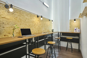 Minimal Hotel Midtown