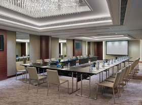 New World Millennium Hong Kong Hotel