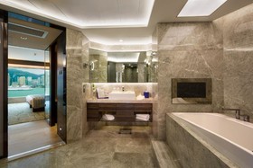 New World Millennium Hong Kong Hotel