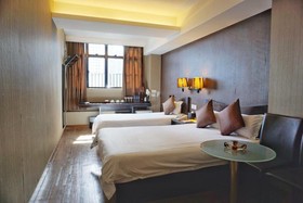 Minimal Hotel Avenue