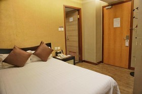 Minimal Hotel Avenue