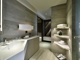 Xi Hotel