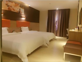 7 Days Premium Shenzhen Longgang Dayun Metro Station