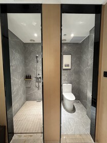 Apex Hotel