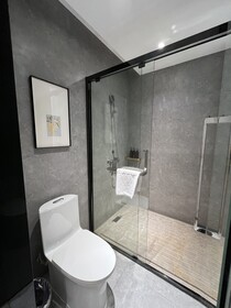 Apex Hotel