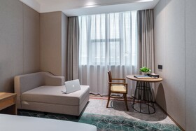Apex Hotel