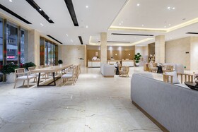 Apex Hotel