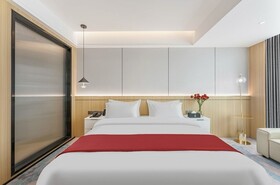 Baiheng Hotel