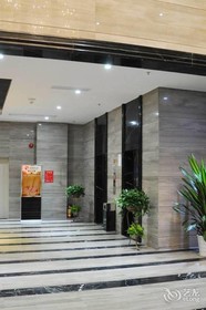 Campanile Hotel Shenzhen Longcheng Plaza Metro Station