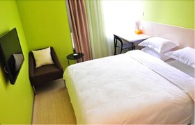 Colour Inn She Kou Branch