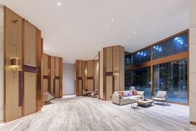 Elong Hotel