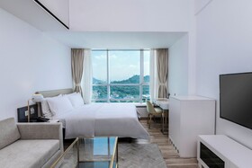 Golden Central Hotel Serviced Residence-