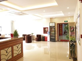 GreenTree Inn ShenZhen Huanggang Port South Futian Road Express Hotel