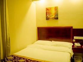GreenTree Inn ShenZhen Huanggang Port South Futian Road Express Hotel
