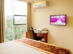GreenTree Inn ShenZhen Huanggang Port South Futian Road Express Hotel