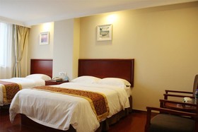 GreenTree Inn ShenZhen Huanggang Port South Futian Road Express Hotel