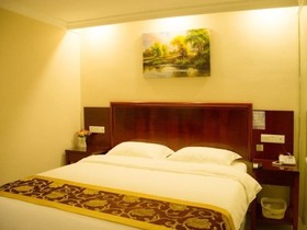 GreenTree Inn ShenZhen Huanggang Port South Futian Road Express Hotel