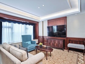 Guangming Cimc Executive Hotel