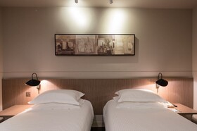 Huanggang Port Jinjiang Star Hotel