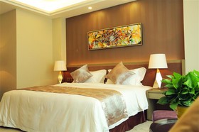 Gems Cube International Hotel