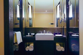 S hotel by BBhol Shenzhen