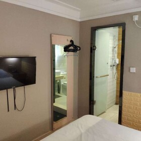 Sophie Roland Hotel Shenzhen Huaqiangbei Branch