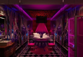 Swan of Love Shenzhen Luohu Hotel