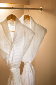 Vienna Classic Shenzhen Longhua Bus Station