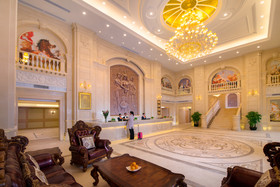 Vienna Hotel Shenzhen Xiashuijing Subway Station