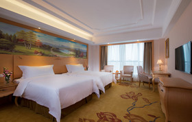 Vienna Hotel Shenzhen Xiashuijing Subway Station