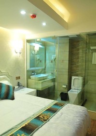 8 Miles Hotel