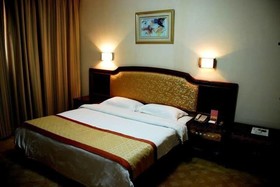 Heyi Yangguang Hotel