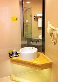Home Inn Xiamen Railway Station Hubin East Road
