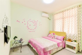 Small White Whale Inn